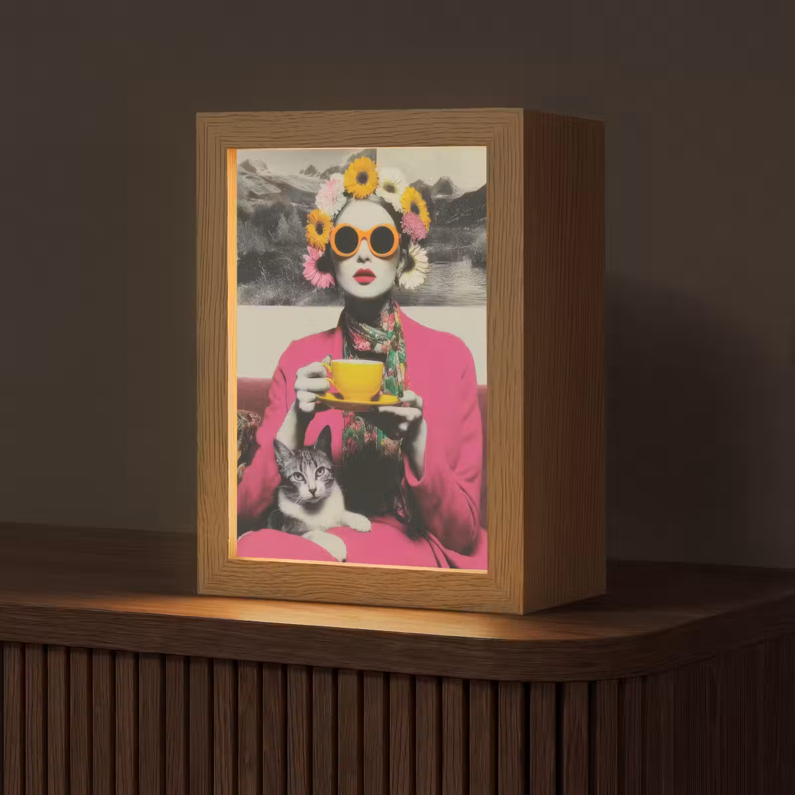 Lampe de table - Femme - Chat - Fleurs - Coupe - Rétro — 1