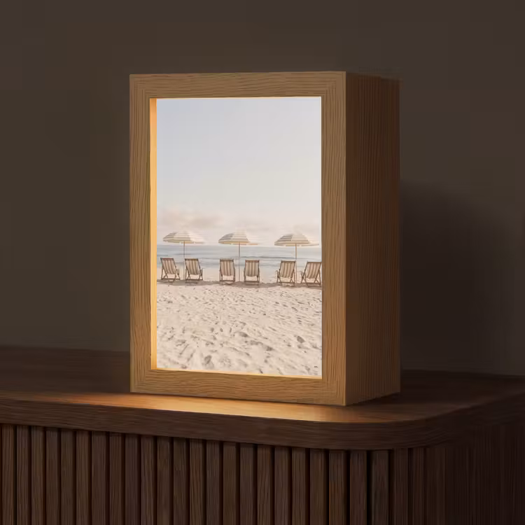Lampe de table - Plage - Chaises - Parasol — 1